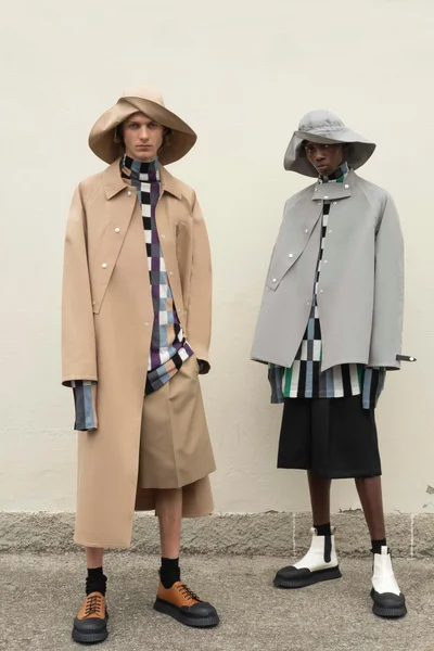 Look 19